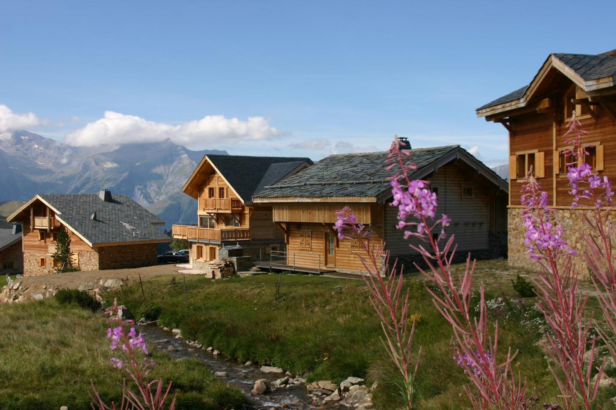 Madame Vacances Les Chalets de l'Altiport Alpe d'Huez Exterior foto