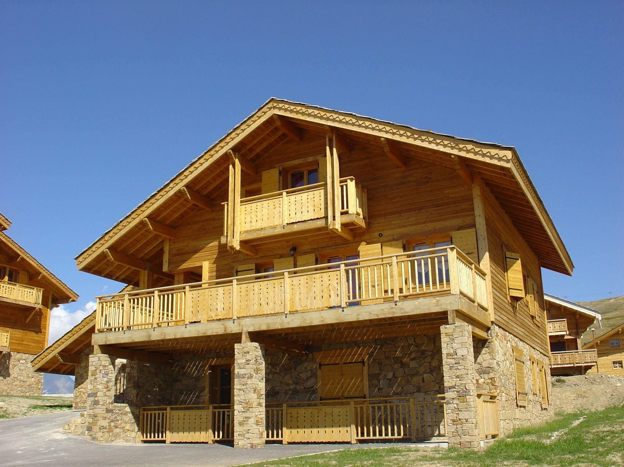 Madame Vacances Les Chalets de l'Altiport Alpe d'Huez Exterior foto