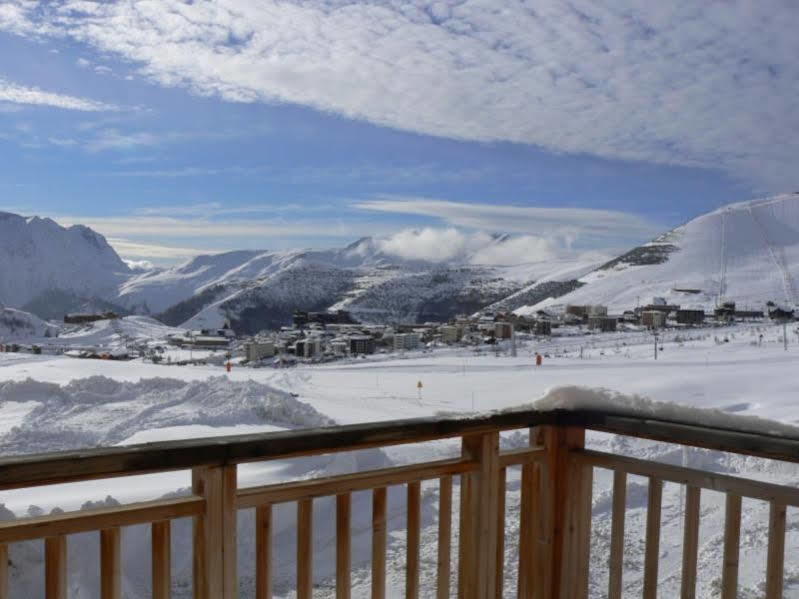 Madame Vacances Les Chalets de l'Altiport Alpe d'Huez Exterior foto