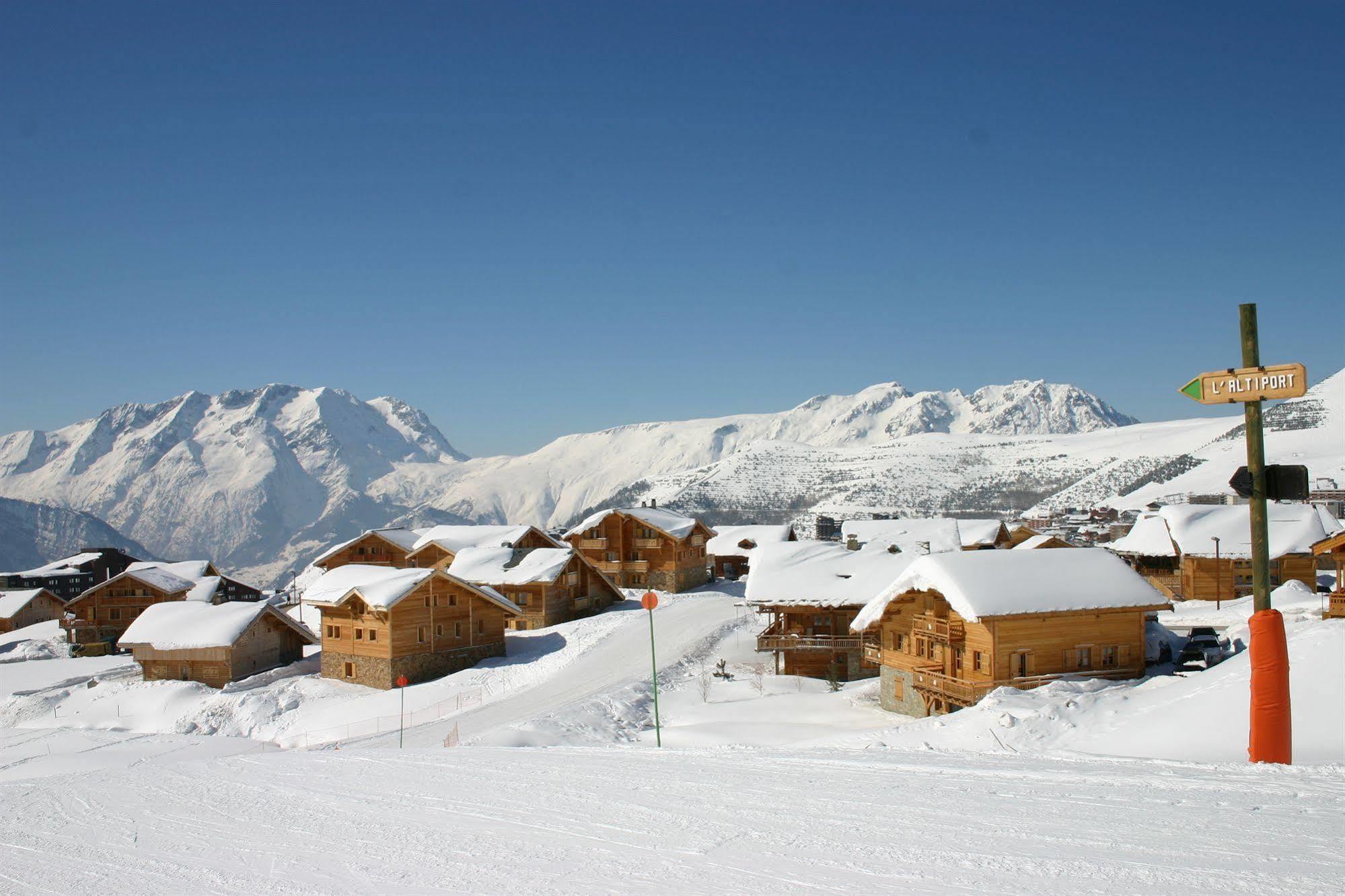 Madame Vacances Les Chalets de l'Altiport Alpe d'Huez Exterior foto